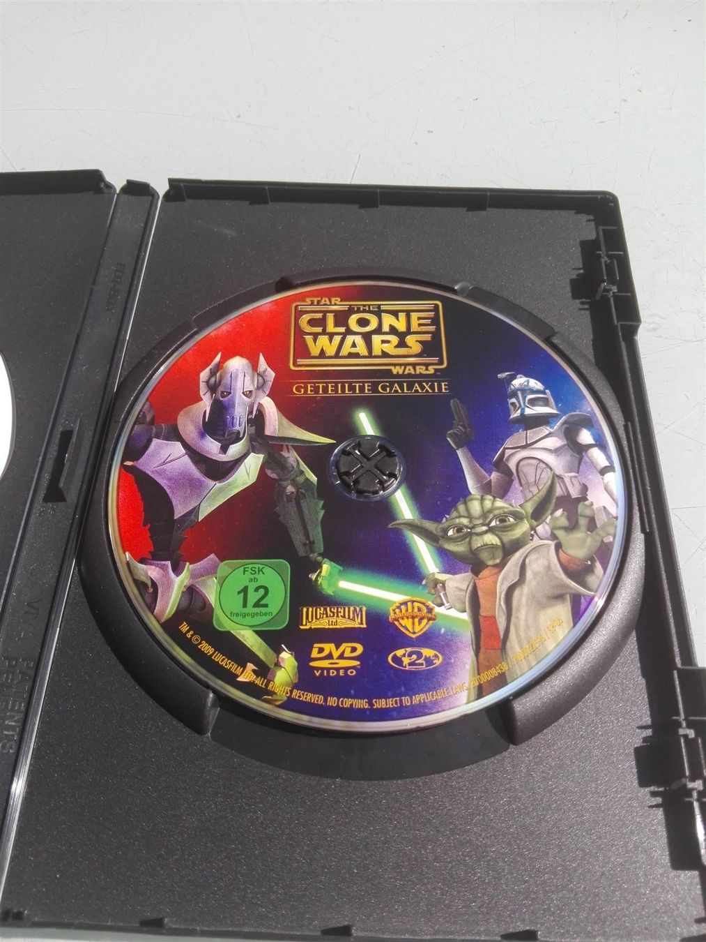 Alle DVDs: The Clone Wars: Geteilte Galaxien – Gebraucht aus St.Gallen von elk2022 1