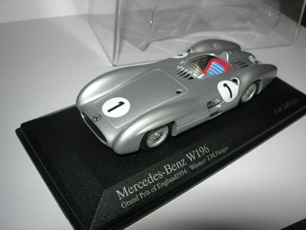 Voitures Formule 1 miniatures MINICHAMPS pour Mercedes GP 1:43