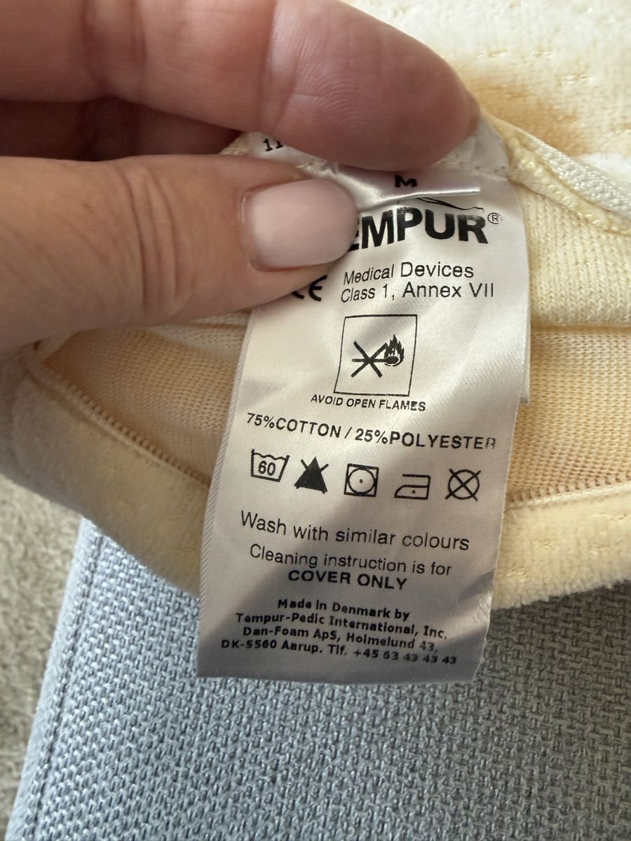 Tempur Cuscini: Tempur Nackenkissen Grösse M – Usato da Oberglatt ZH venduto da kaishu 1