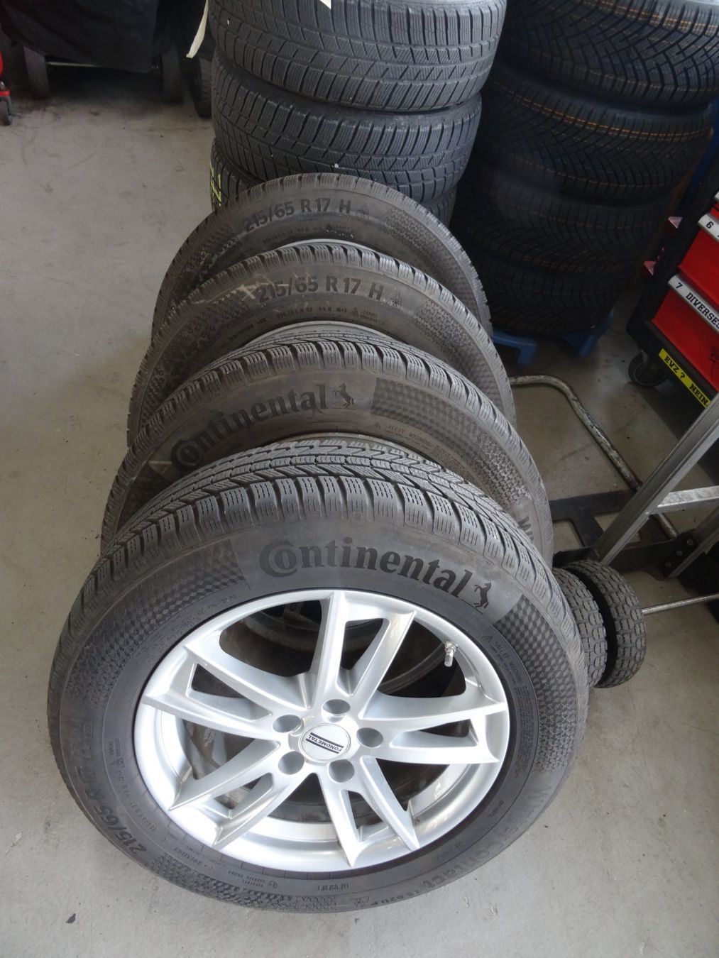 Hyundai Pneumatici & Ruote complete: Hyundai Tucson Winterräder mit TPMS – Usato da Oberrüti venduto da Hardcoretuning 8