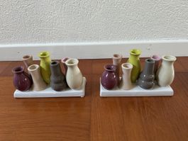2 Blumenvasen - identisch - farbig - schlicht - modern 