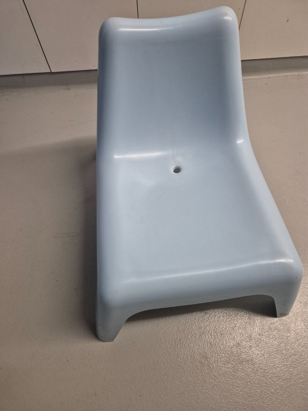 Ikea Chaises: 2 IKEA BUNSÖ Kinderstühel hellblau – D'occasion à Dietikon par grafad 1