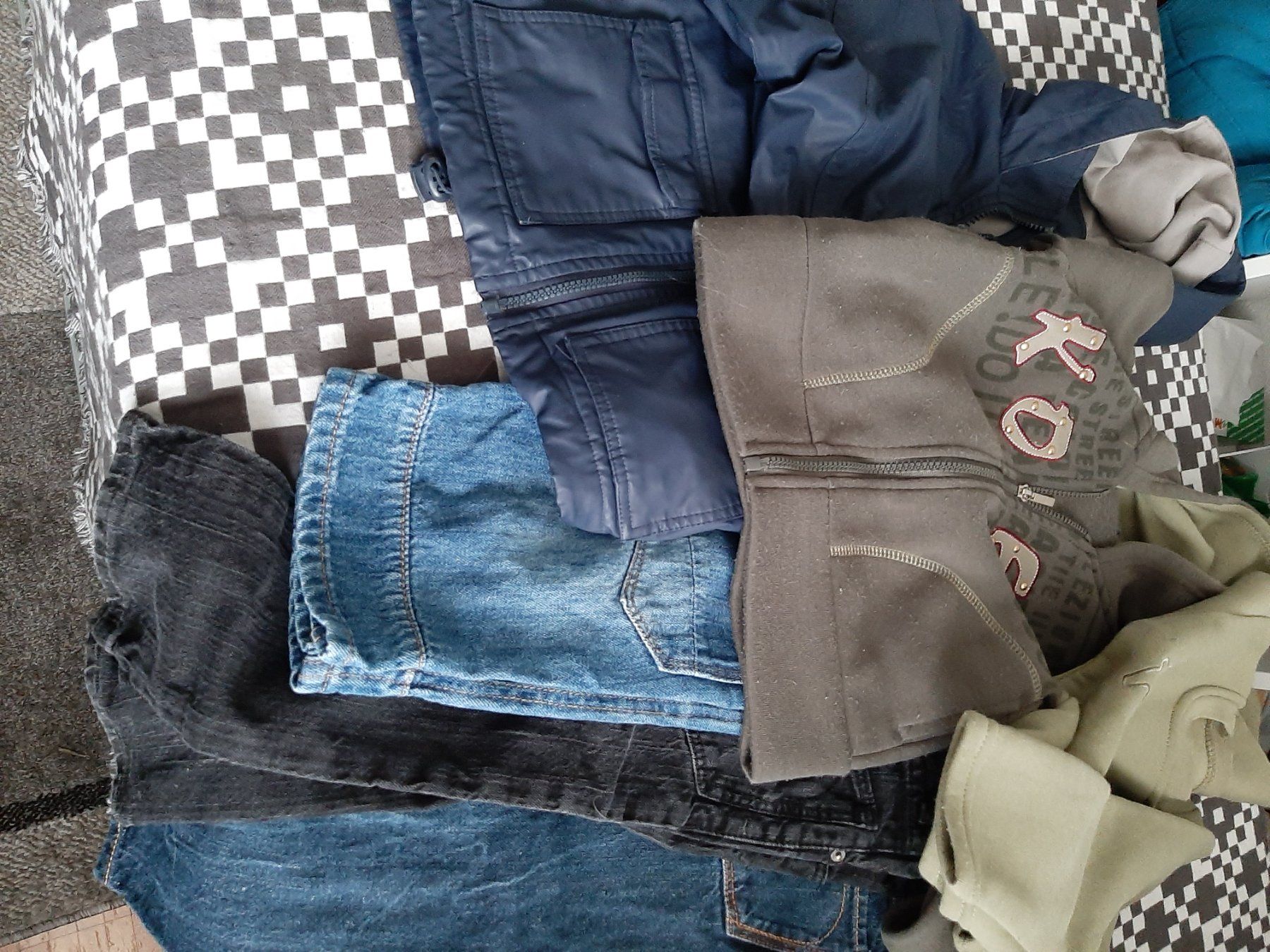 Kleiderpakete & -sets: Kleiderpaket Gr. 98 – Gebraucht aus Konolfingen von Mcumulus 1
