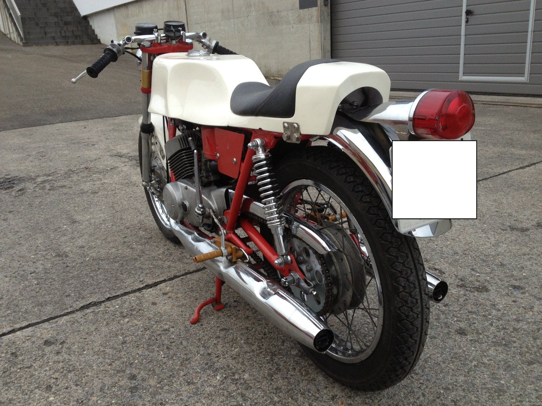 Suzuki Strada: Suzuki T-250 Cafe Racer Oldtimer – Usato da Rickenbach LU venduto da Hulibu 3