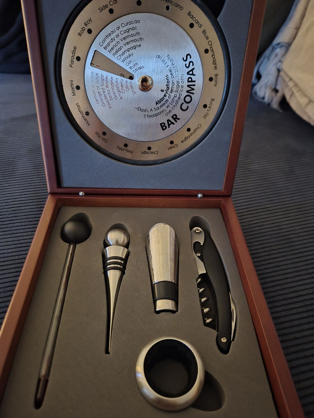 Sonstige antike Technik & Geräte: Bar Compass Cocktail Set - Wine Set – Neu (gemäss Beschreibung) aus Maur von Sofi___