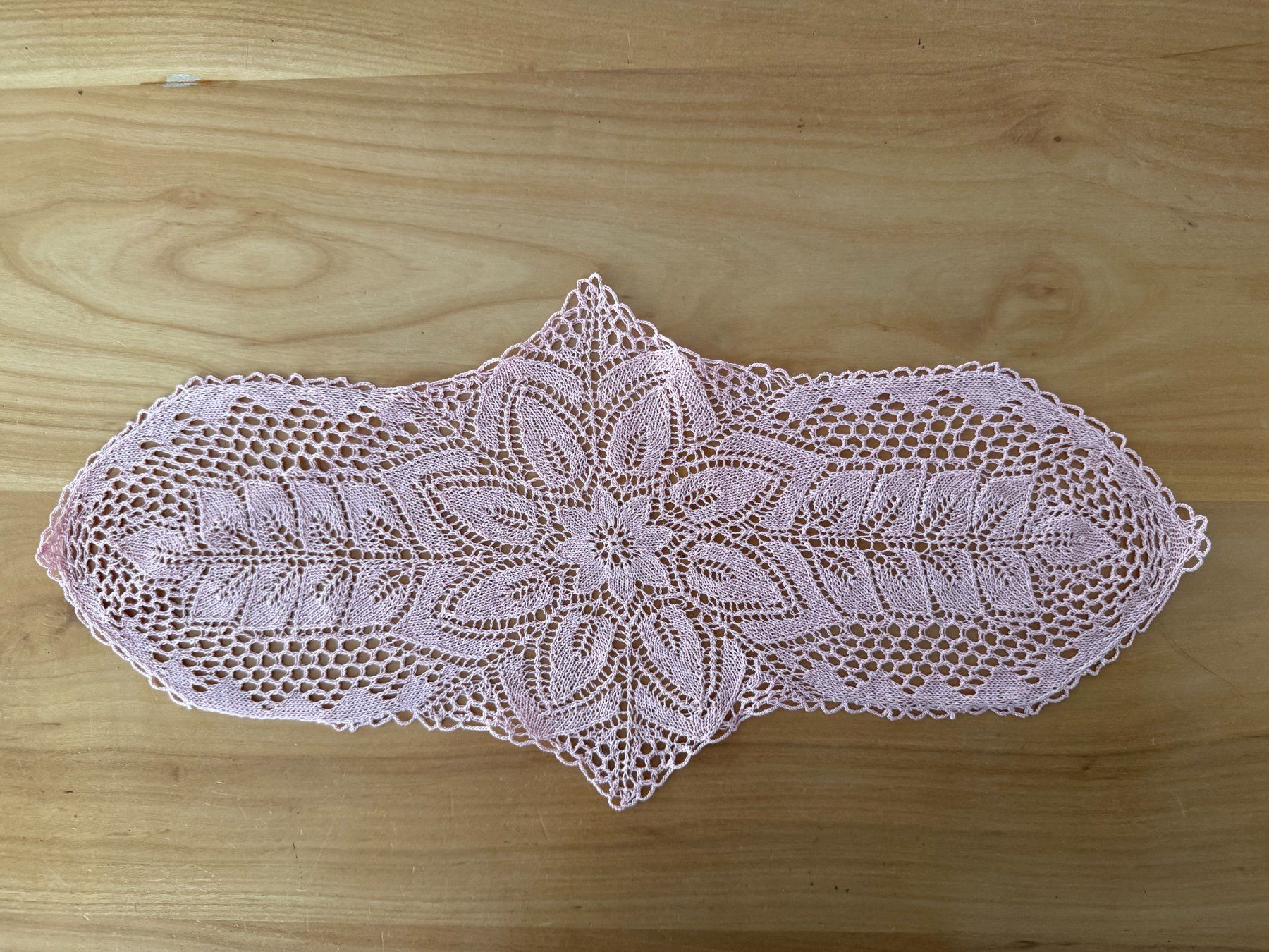 Sottobicchieri: SPITZENDECKCHEN   HANDARBEIT   HANDGESTRICKT  ROSA – Usato da Subingen venduto da ArtBead