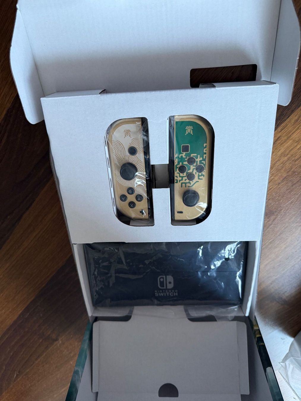 Nintendo Console: Nintendo Switch OLED Zelda Edition Used Console Only – Usato da Erlach venduto da con_lzm7 1