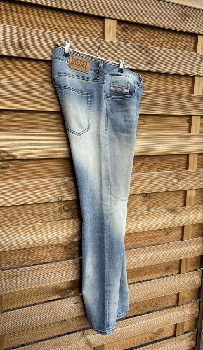 Diesel Jeans: Jeans DIESEL.W 34-L32 – Usato da Delémont venduto da Vendeur_3 2