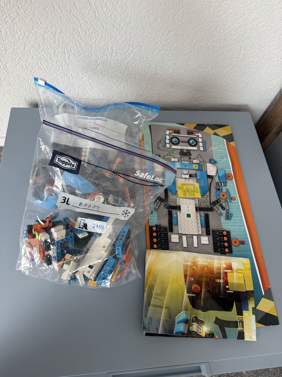 Lego Jouets: Lego Boost: Programmierbares Roboticset  – D'occasion à Richterswil par Schoetto 1