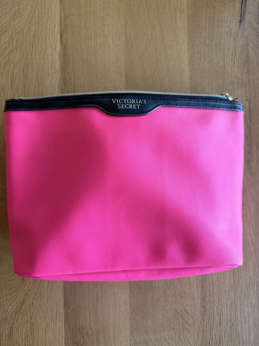 Victoria's Secret Trousses de maquillage: Victoria Secret Necessaire – D'occasion à Niederwangen BE par Bluelike