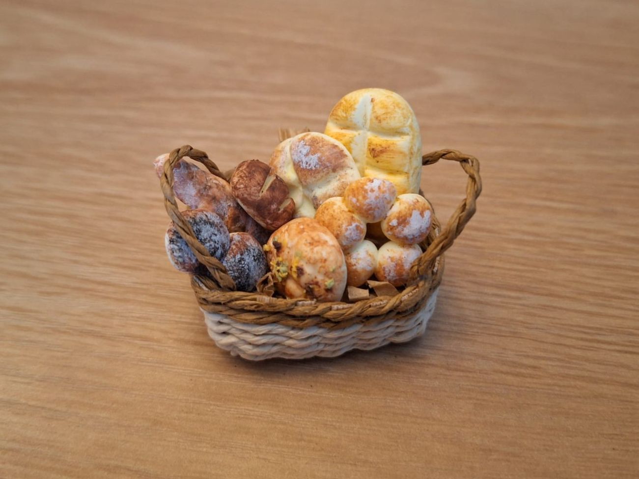 Case e mobili per bambole: Handmade Brotkorb – Nuovo (secondo la descrizione) da Zürich venduto da HandmadeTinyFood 2