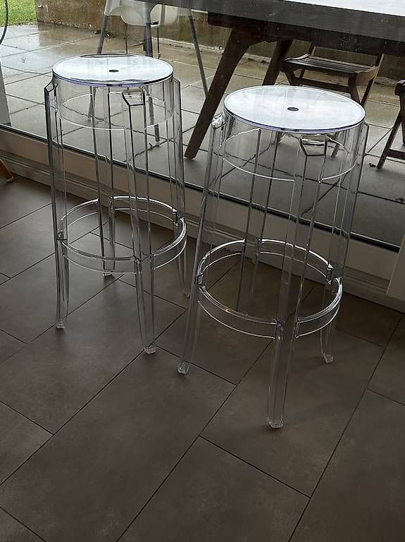 Kartell Hocker: Tabouret haut Charles Ghost by Kartell – Gebraucht aus Montpreveyres von Donlaeti25 1