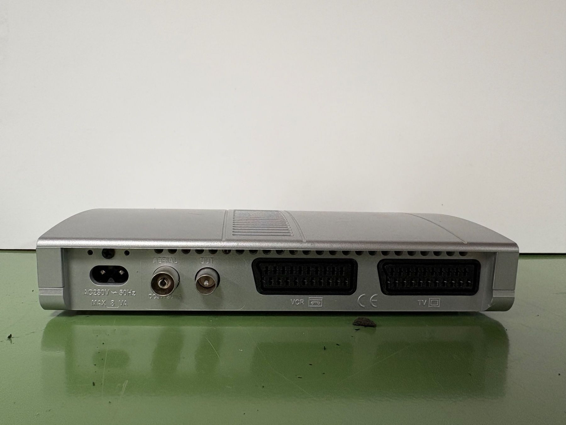 Technisat Receiver: Technisat DigiPal 2 Digitaler DVB-T Receiver – Gebraucht aus Weite von FTW-AG 1