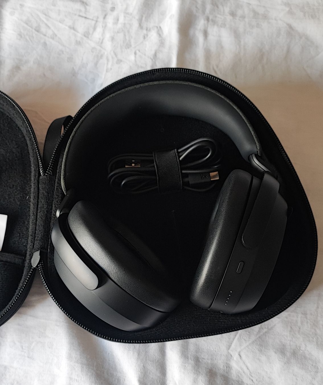 Sennheiser Kopfhörer: SENNHEISER Momentum 4 Wireless  Kopfhörer Over-ear – Gebraucht aus Zollikofen von zar_j67f 3