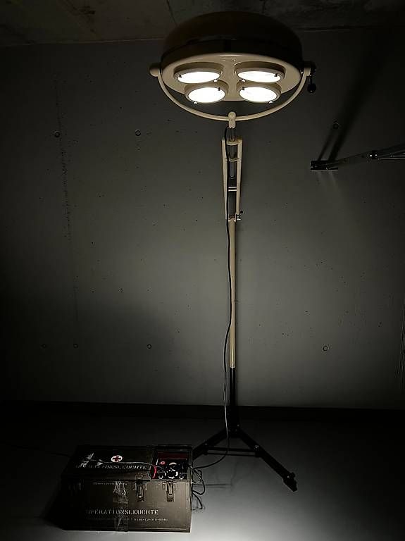 Lampade: OP Lampe Militär Antik Deko – Usato da Sargans venduto da umu_bg7s