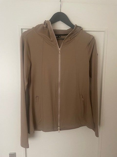 Giacche: MDC Meryl Hoodie Chestnut – Nuovo (secondo la descrizione) da Wettingen venduto da Diamonds