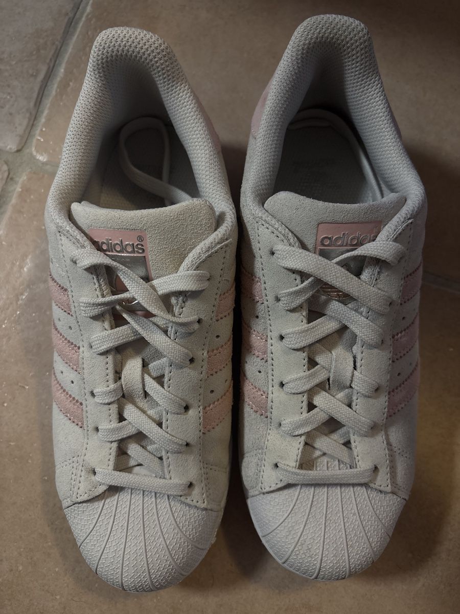 Scarpe da donna: Adidas Superstar – Nuovo (secondo la descrizione) da Spreitenbach venduto da ila_7dfn