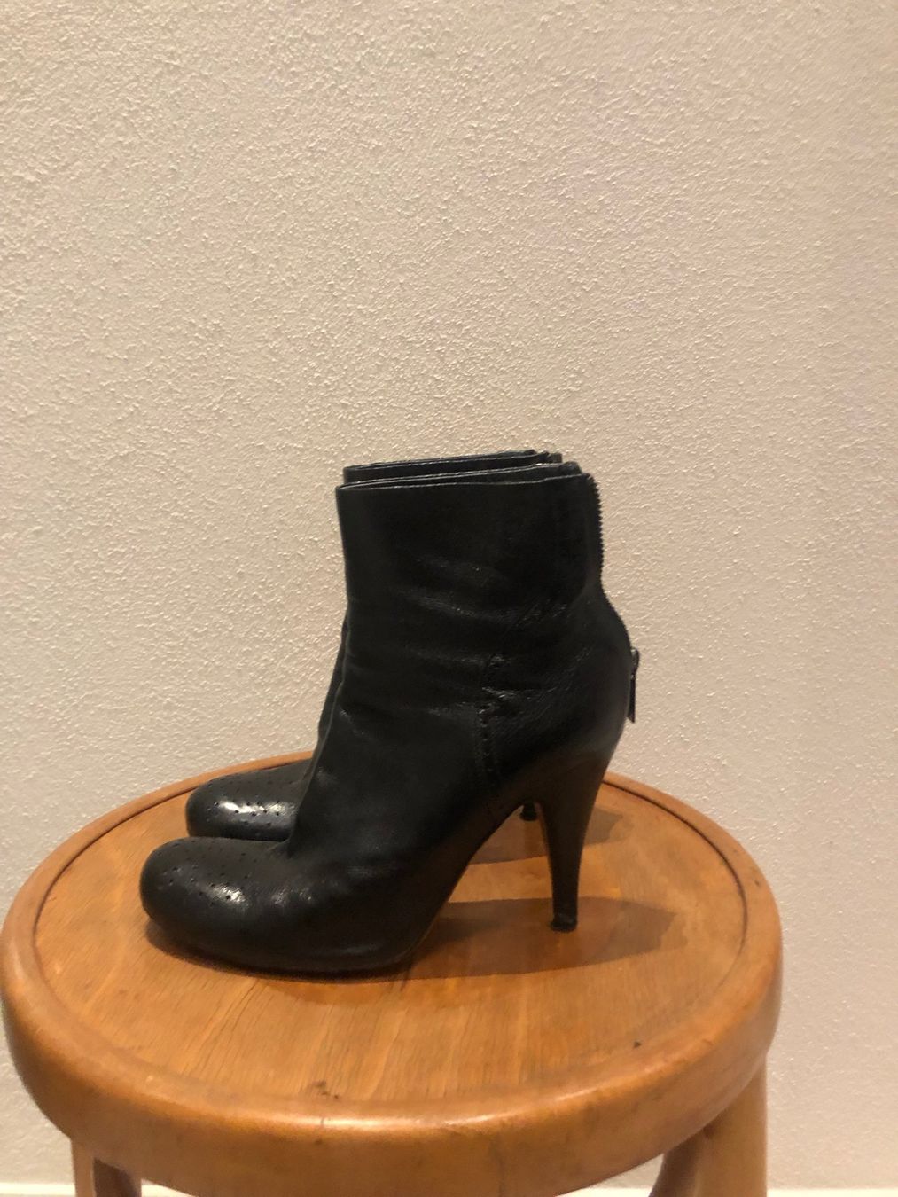 Scarpe da donna: Bottines talons aiguilles – Usato da Genève venduto da san_lb79 2