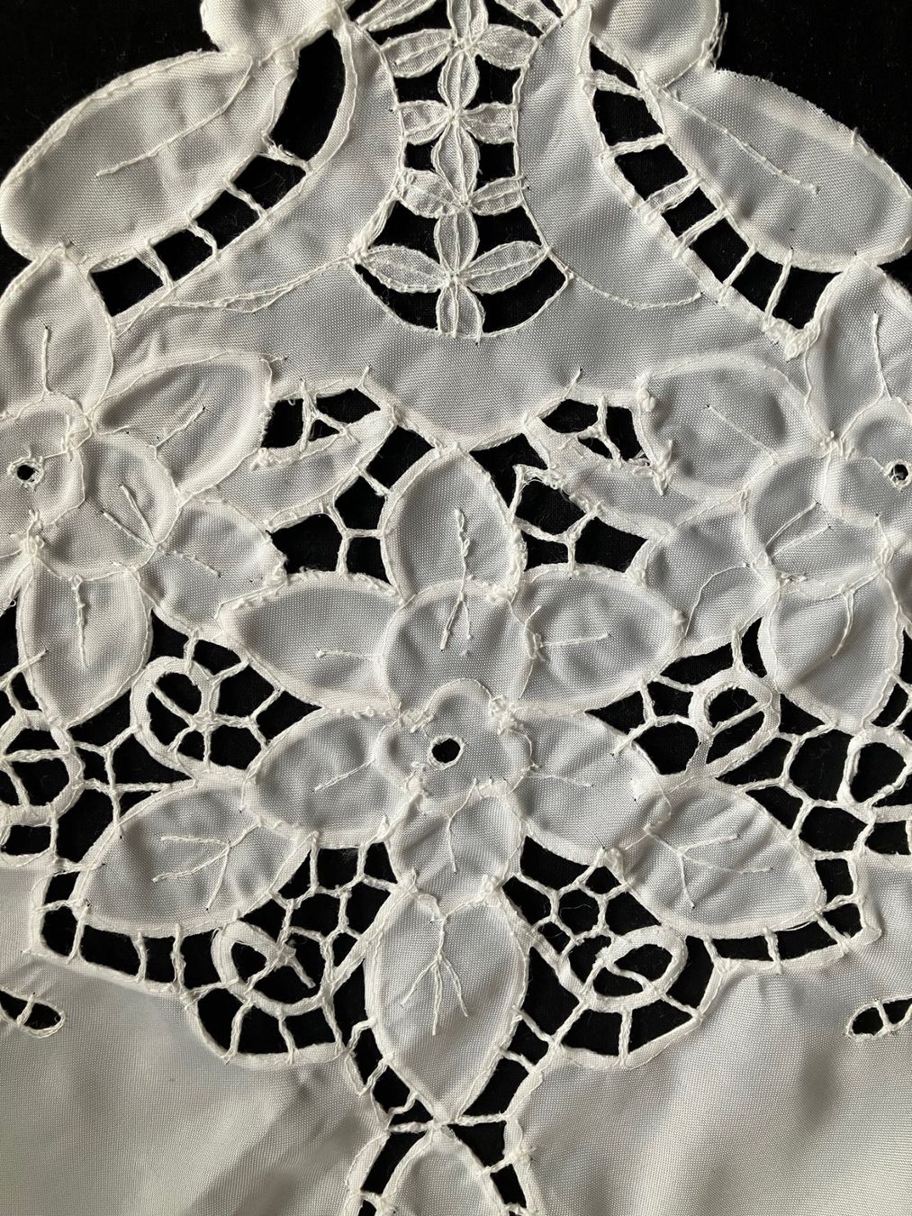 Altra biancheria da tavola: kleine Spitzendecke 90x90cm – Nuovo (secondo la descrizione) da Zürich venduto da aannnnaa48 1