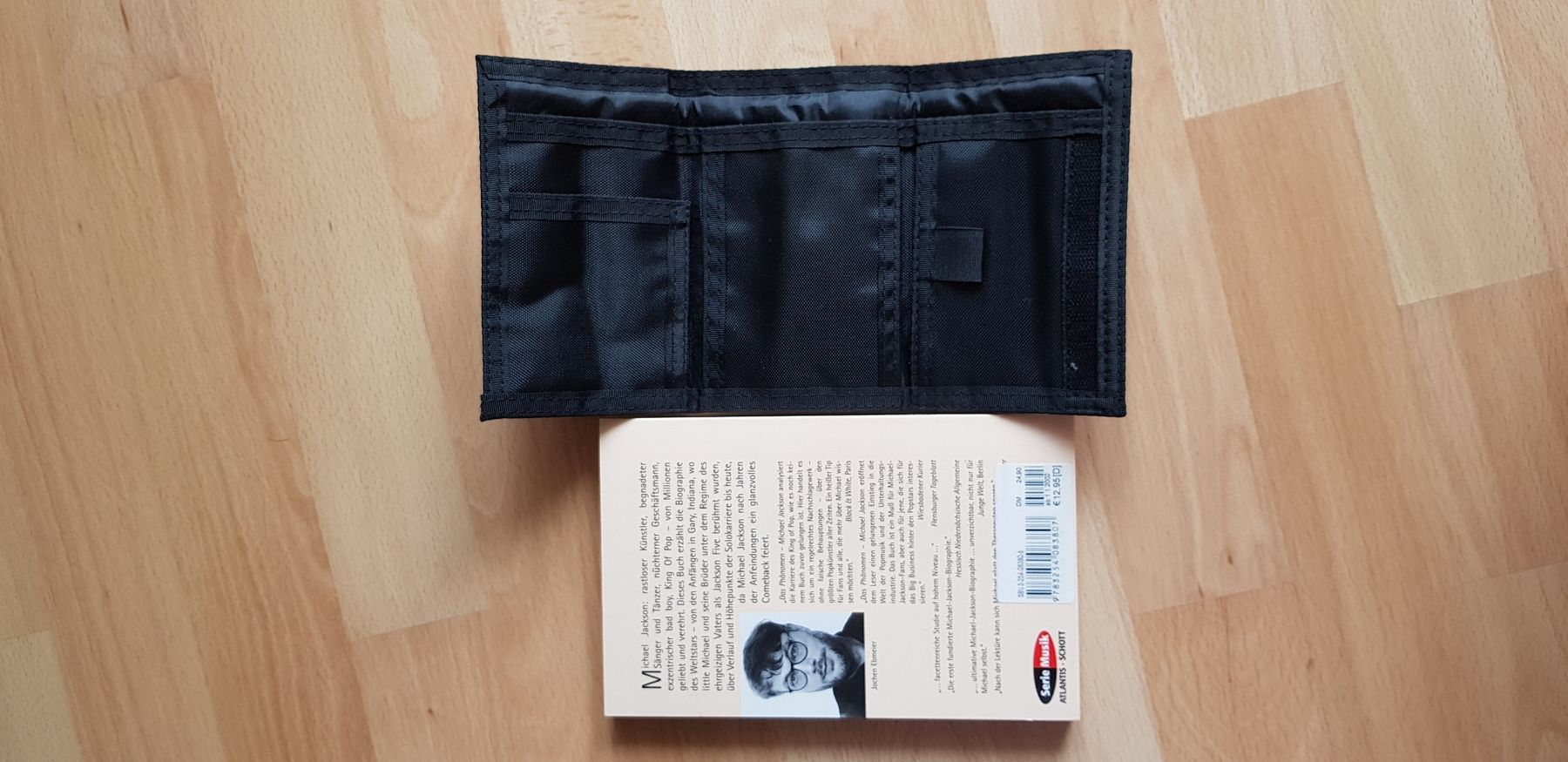 Portafogli: Michael Jackson Portemonnaie und Buch, Das Phänomen – Nuovo (secondo la descrizione) da Zürich venduto da Mani56 2