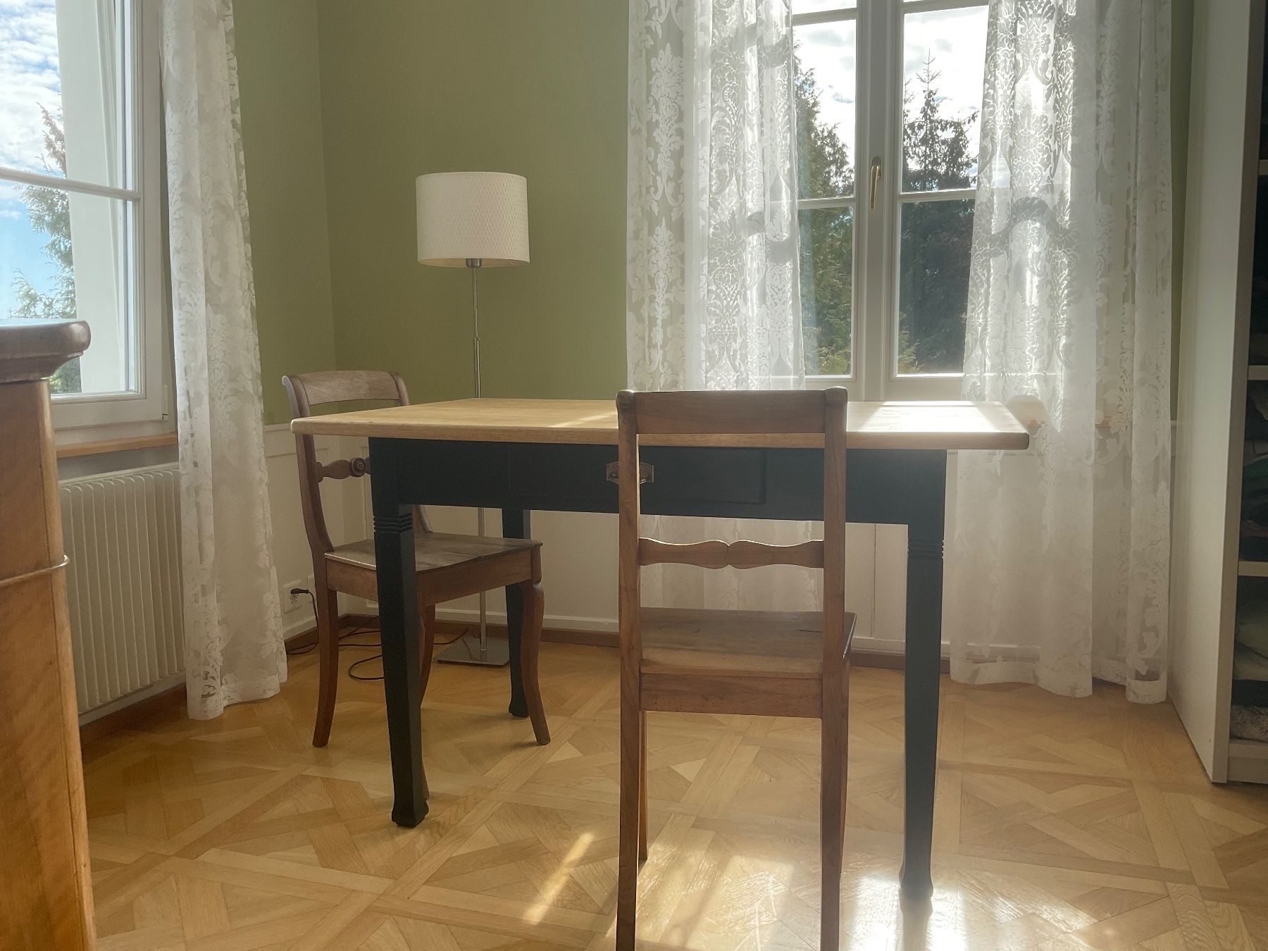 Tavoli: Antiker Tisch mit Schublade, restauriert – Usato da Schönholzerswilen venduto da SommerhausFurniture 1