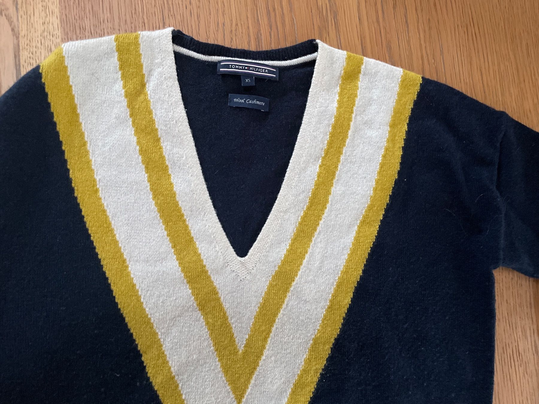 Tommy Hilfiger Maglioni & Felpe: Pull Hilfiger – Usato da Lausanne venduto da Soins 1