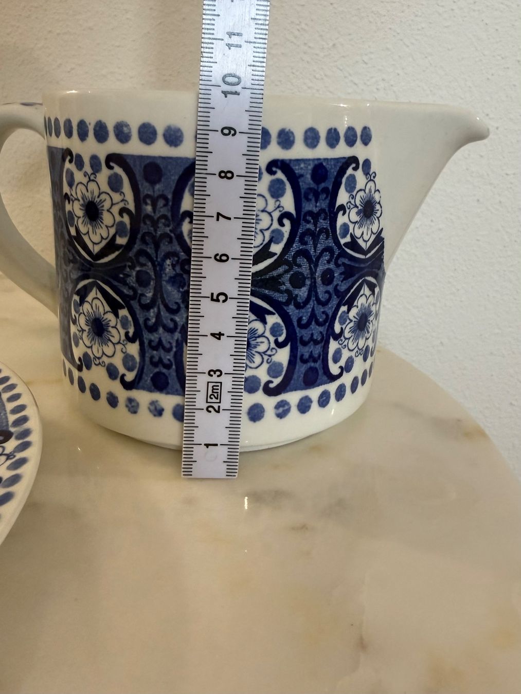 Arabia Set di piatti: Arabia Ali Pitcher und Teller – Usato da Leissigen venduto da SKcool 4