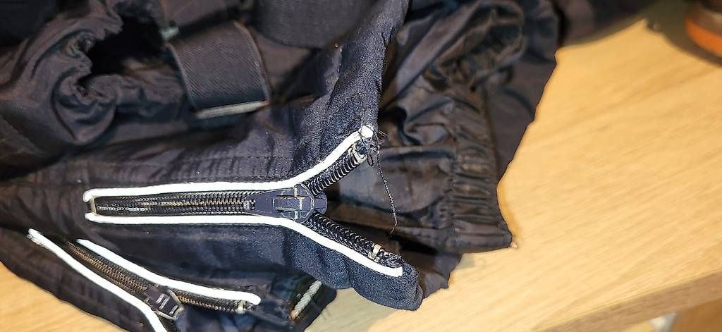 Pantalons: Skihose 122 – D'occasion à Schweizersholz par fuchs06 4