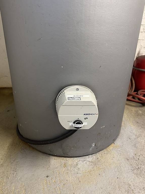 Sanitari: Boiler mit elektro Satz – Usato da Amriswil venduto da MuMeJaEl 2