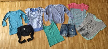 Kleiderpaket Sommer: Shirts + leichte Hosen - Gr. XS