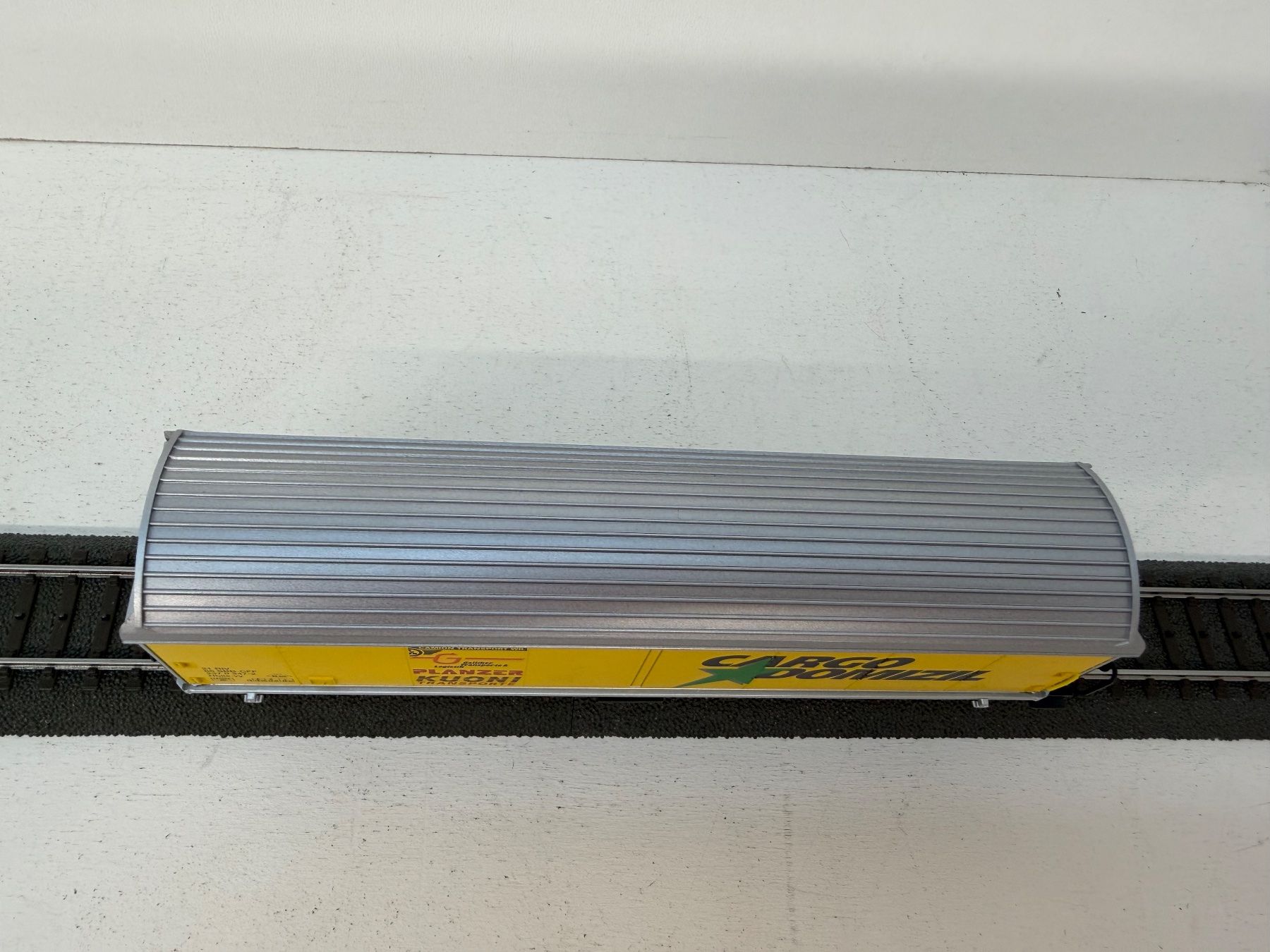 Märklin Modellini di ferrovie: Märklin Schiebewandwagen Hbils  SBB Cargo Domozil Planzer – Usato da Büsserach venduto da ModellbahnDepot 5