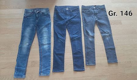 Set 3 paar Jungs Jeans gr. 146