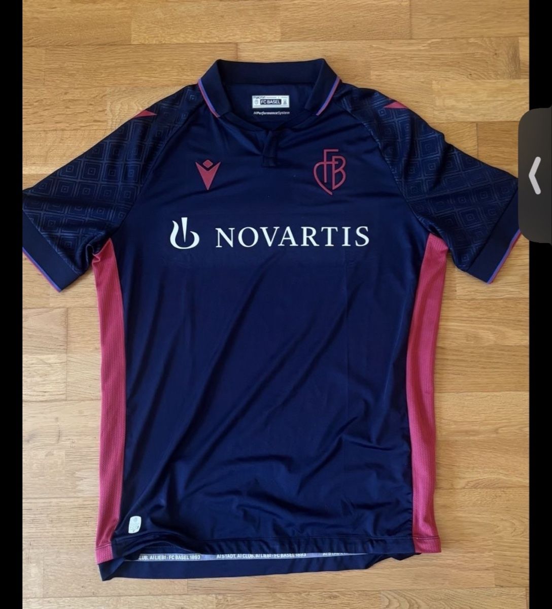 Maillots de corps & Pantalons: FC BASEL Trikot – Neuf (Voir description) à Basel par kleinerprinz