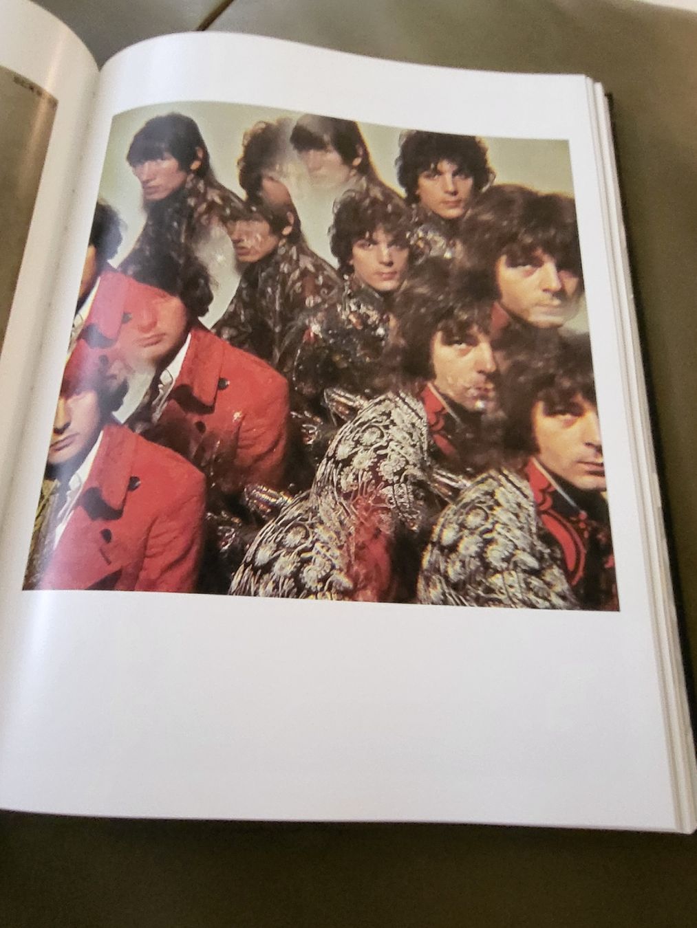 Libri: Buch PINK FLOYD THEIR MORTAL REMAINS  – Usato da nunningen venduto da mic_88k2 4