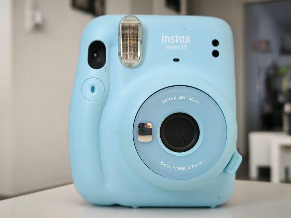 Fujifilm Instax Mini 11 (Gebraucht) in Riaz für CHF 30 – mit Lieferung ...