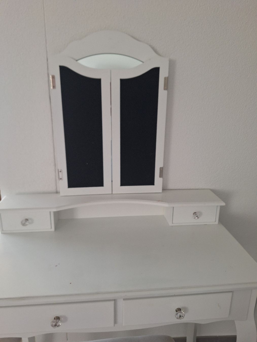 Tavoli da trucco: Schminktisch mit Spiegel und Hocker weiss gebraucht – Usato da Emmenbrücke venduto da Ventronealessia 9