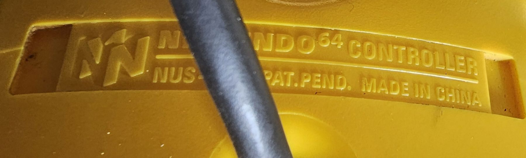 Nintendo Controller: Nintendo 64 Controller gelb :: Original :: Top Zustand – Usato da Ochlenberg venduto da on3x 1