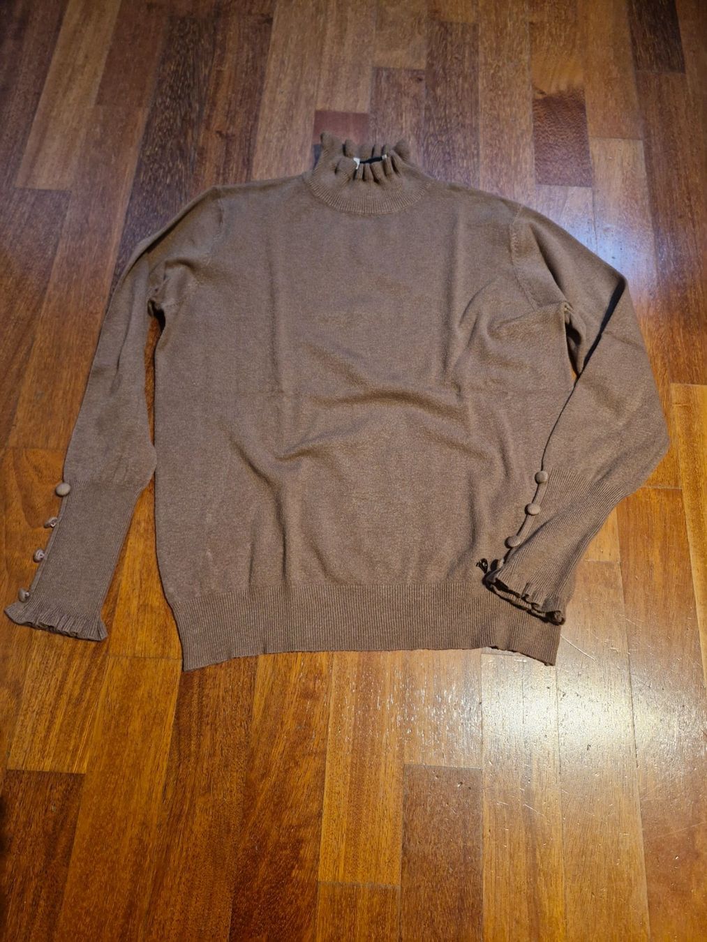 Kleiderpakete: 2 Blazer 1 Top 1 Pullover – Gebraucht aus Neuheim von roue 3