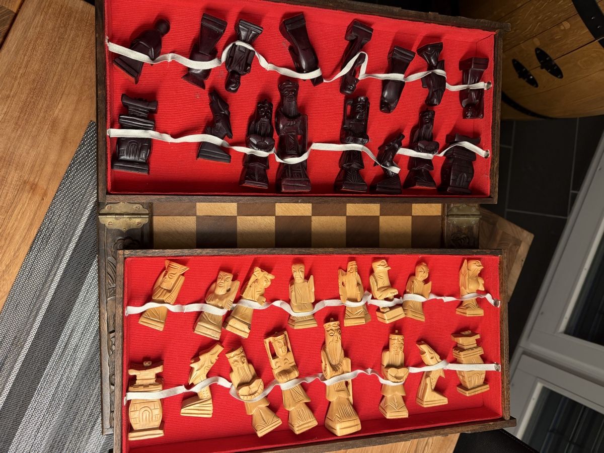 Spiele: Schachbrett aus Holz – Gebraucht aus brüttisellen von sylvanandy 4