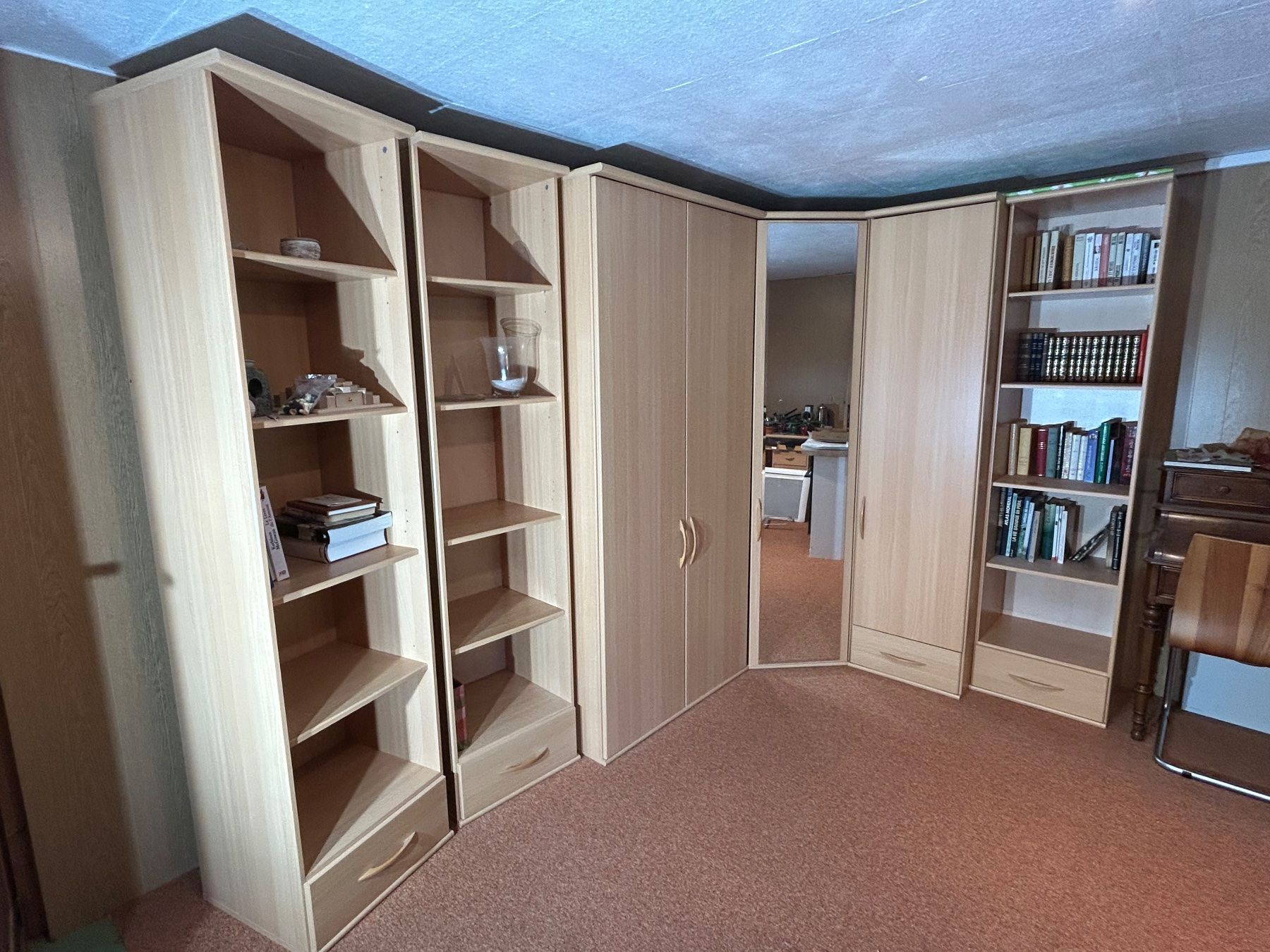 Schränke: Armoire en L avec bibliothèque modulable – Gebraucht aus martigny von tristiana 1