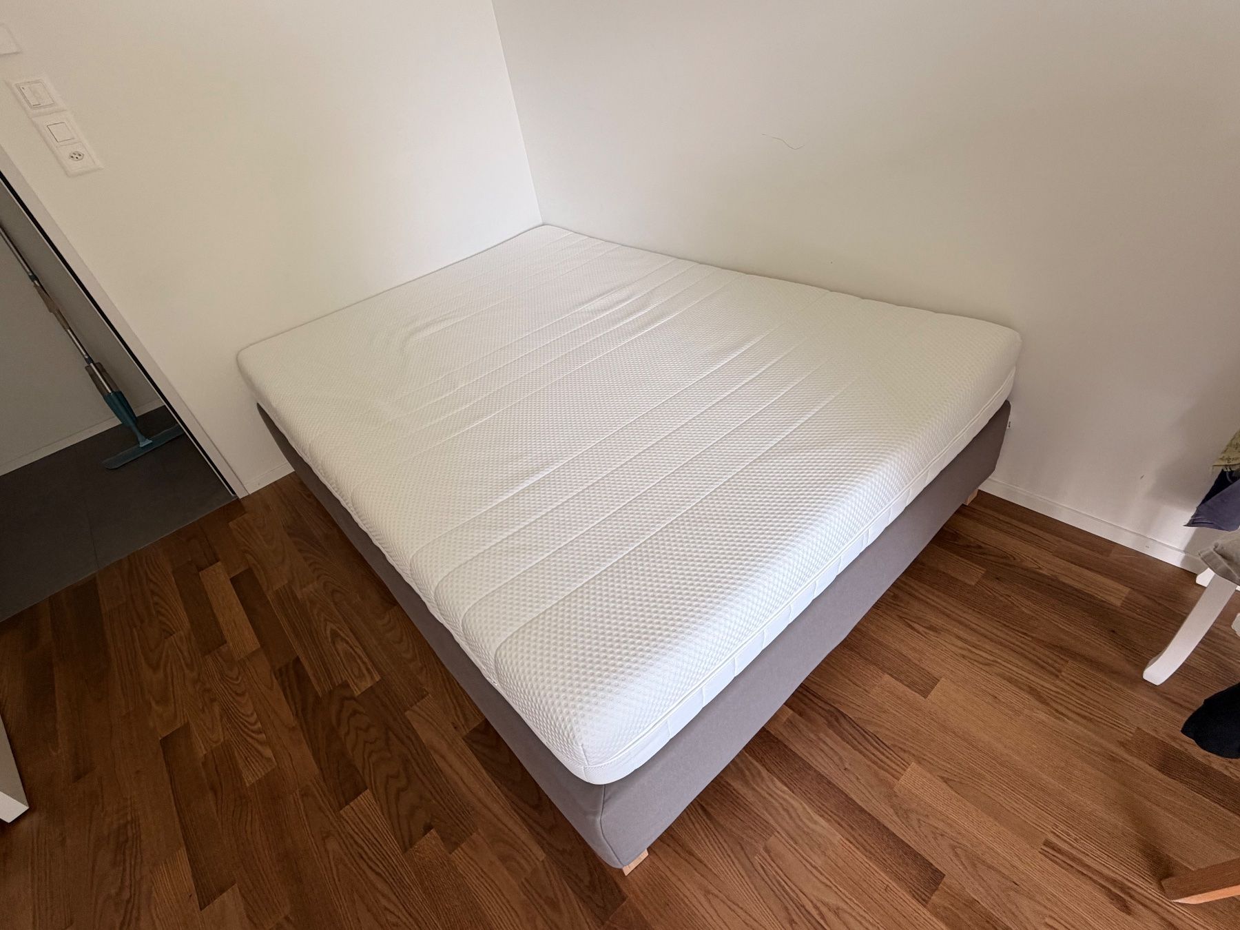 Ikea Letti: Bett inklusive Matratze ! – Usato da Thalwil venduto da ele_l8nb 1