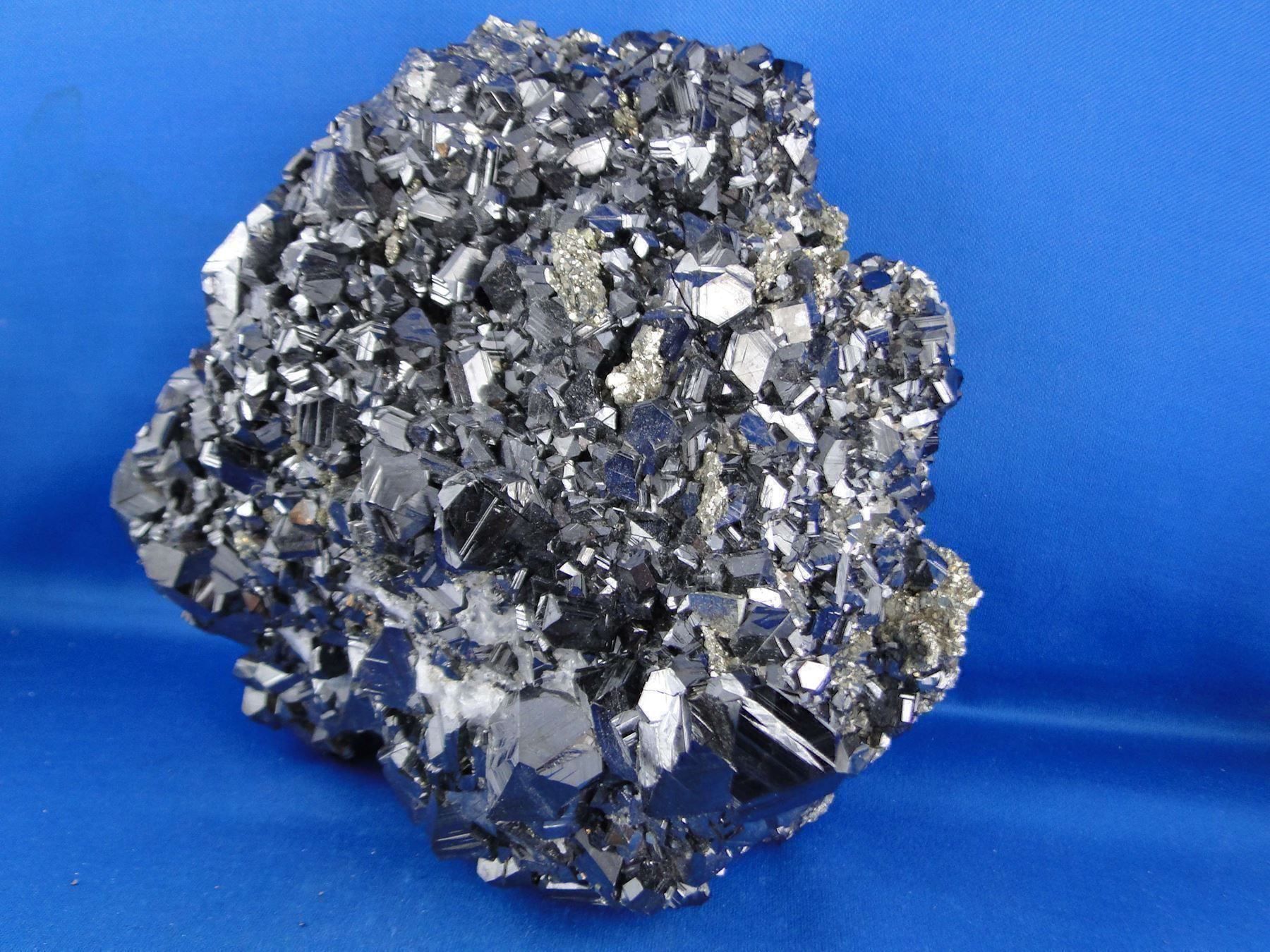 Minerali & Pietre curative: Sphalerit mit Pyrit und Calcit – Usato da Schinznach Bad venduto da Demerald 4