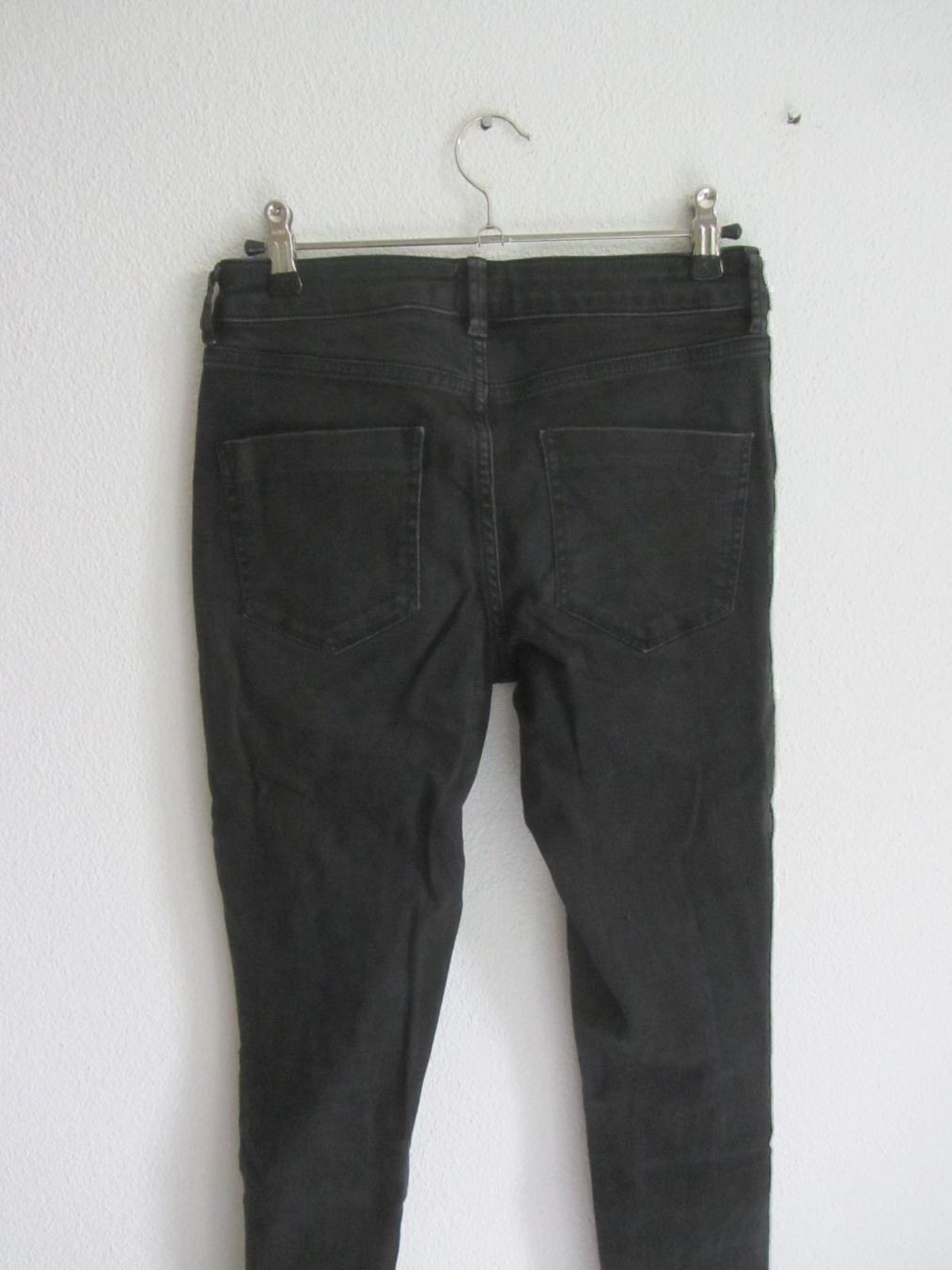 Asos Jeans: ASOS - Destroyed Jeans schwarz W28 L30 – Gebraucht aus Zürich von Diazaio 2