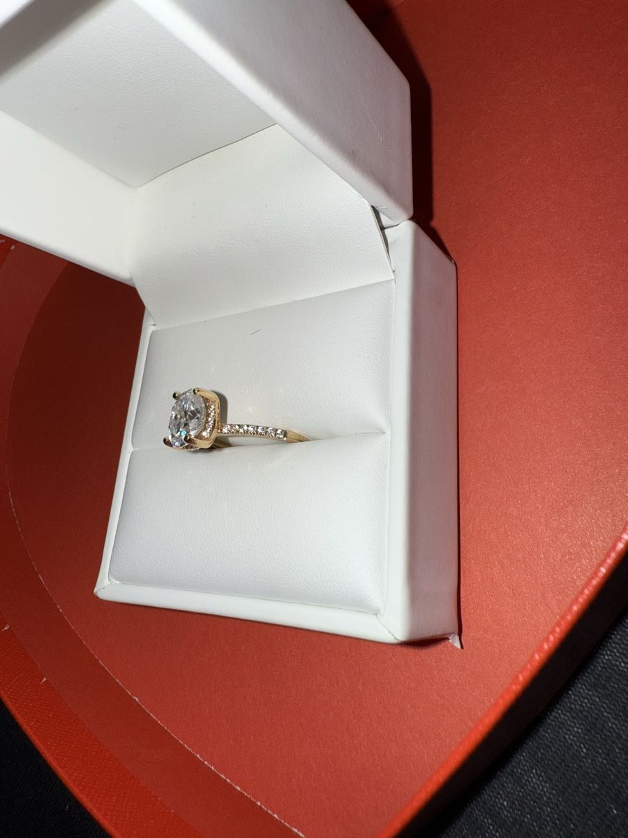 Bagues: Verlobungsring Oval 18 karat Gold – Neuf (Voir description) à Zürich par Dalia.ababssa 4
