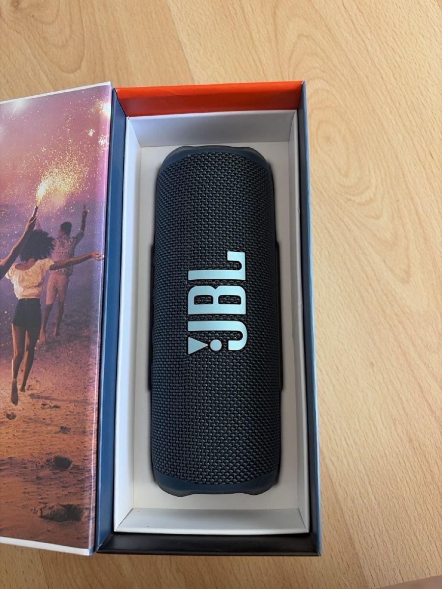 JBL Lautsprecher: JBL Flip 6 dunkelblau neu – Neu und originalverpackt aus Kerzers von Nicole_98_ 2