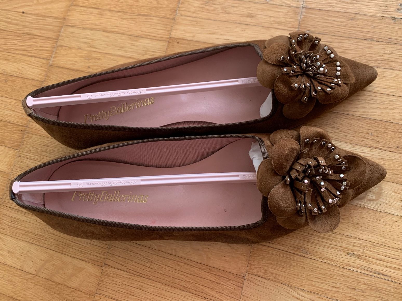 Damenschuhe: Pretty Ballerinas Wildleder Gr. 39 – Neu (gemäss Beschreibung) aus Liestal von FaustaS