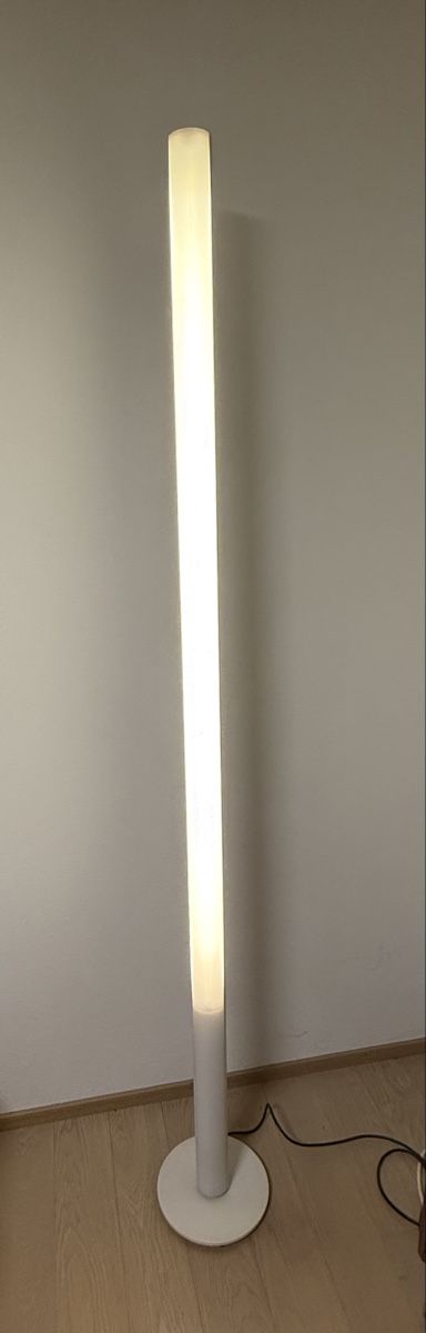 Lampes: Stehlampe weiss gebraucht – Défectueux à Dietlikon par lot_rel