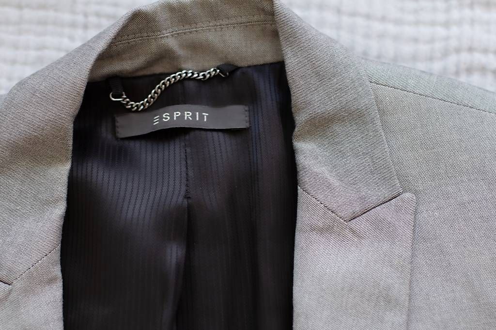 Giacche: Esprit Blazer hellgrau glänzend Gr. 36/S – Usato da Biberstein venduto da evolution89 3