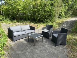 Rattan Lounge