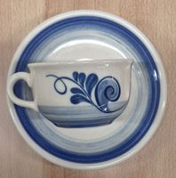 3 tasses et soucoupes bleu blanc motif floral